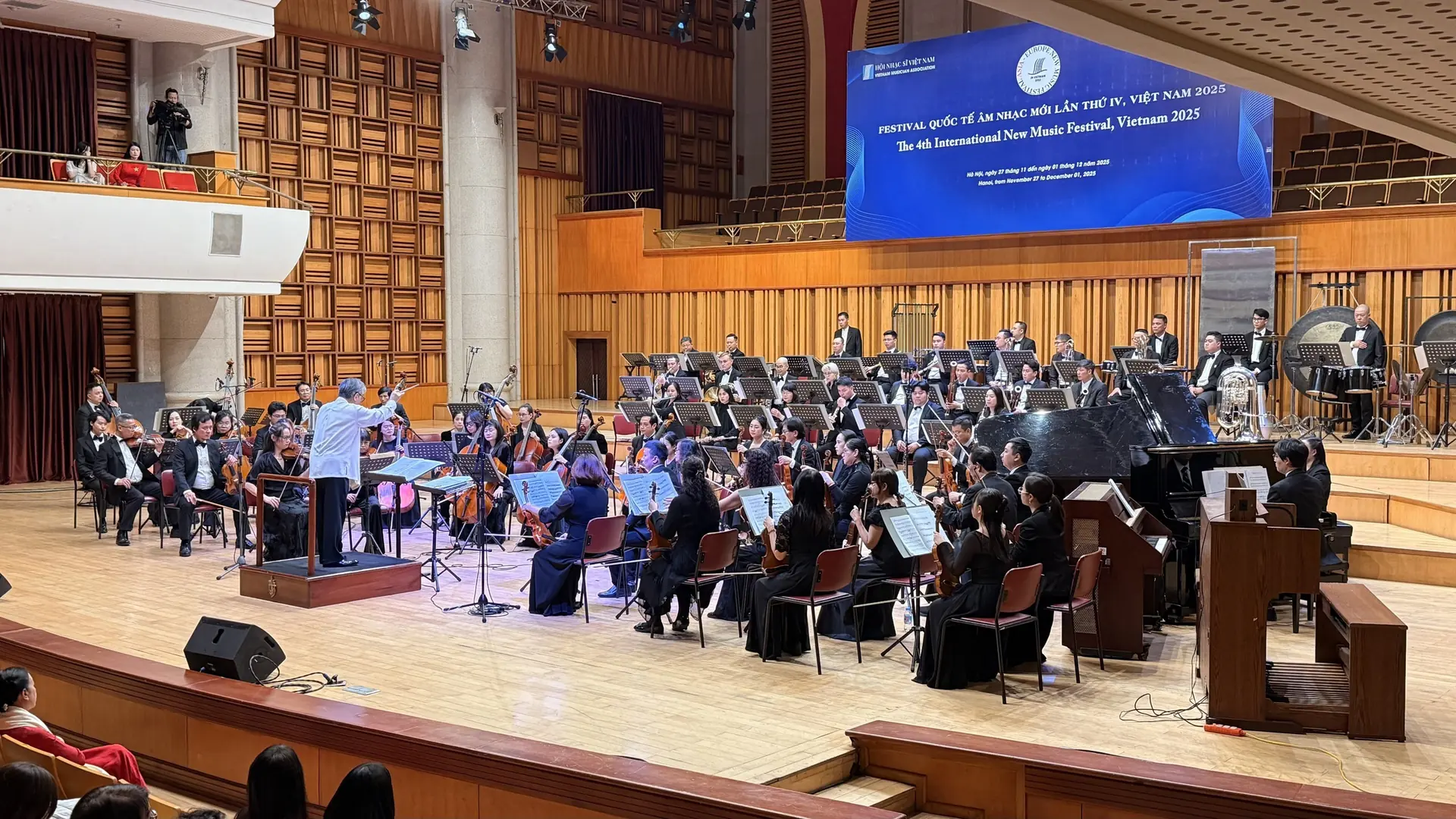 Khi âm nhạc kết nối thế giới